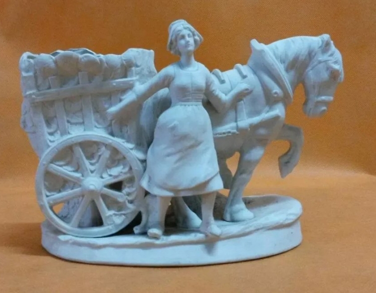 Biscuit mujer carreta con caballo Cod 8164