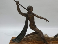 Petit bronce art deco diana la cazadora firmado J. Dauvergne cod 14325