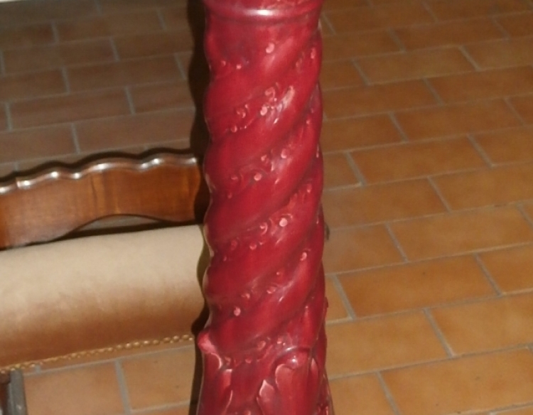 Columan en ceramica esmaltada roja Cod 17154