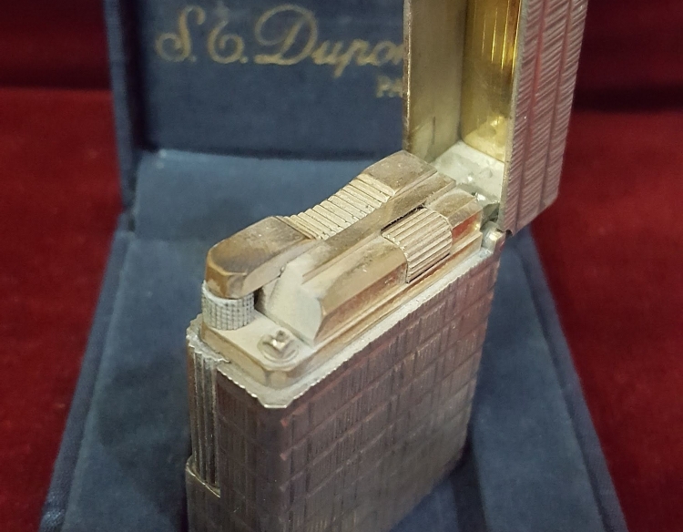 Encendedor francés dupont plata con estuche Cod 18232