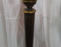 Columna en madera con detalles dorado Cod 18621