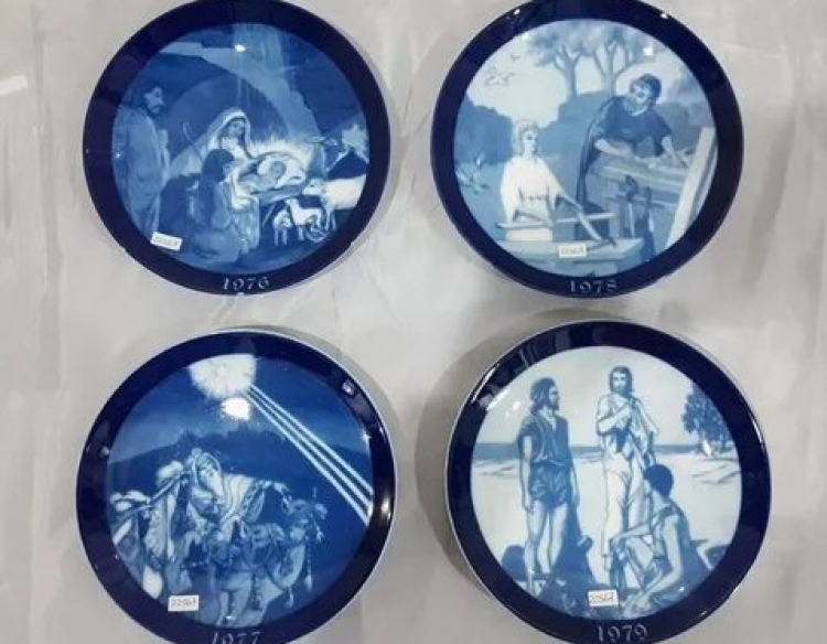 4 Platos Azules Religiosos Consig Villa 120 Cod 22567