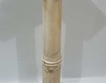 Columna blanca en alabastro Cod 22863