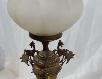 Lampra de mesa en bronce con dragones Cod 28698