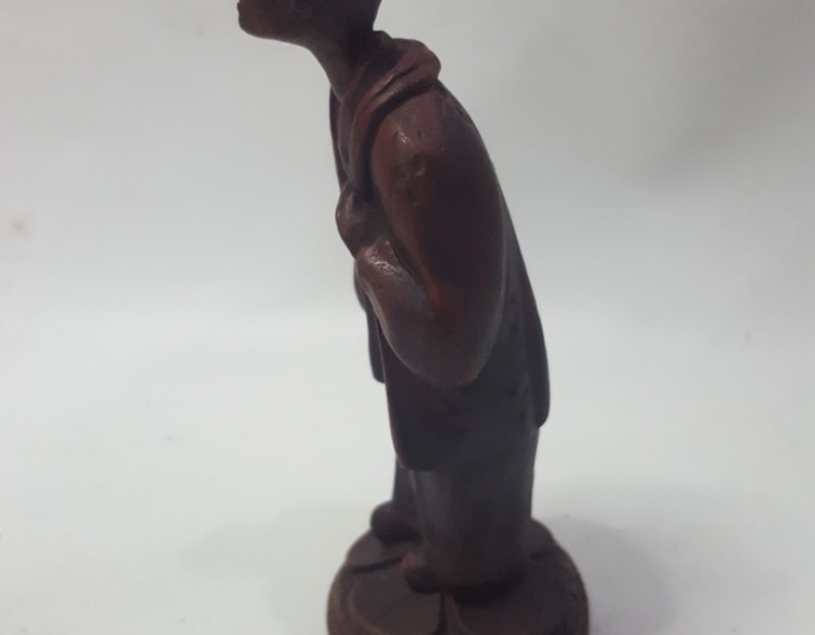 Figura oriental terracota Cod 29940