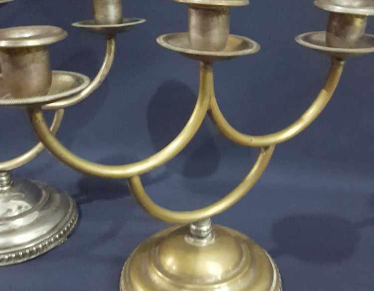 Par de candelabros 3 luces en metal Cod 31123