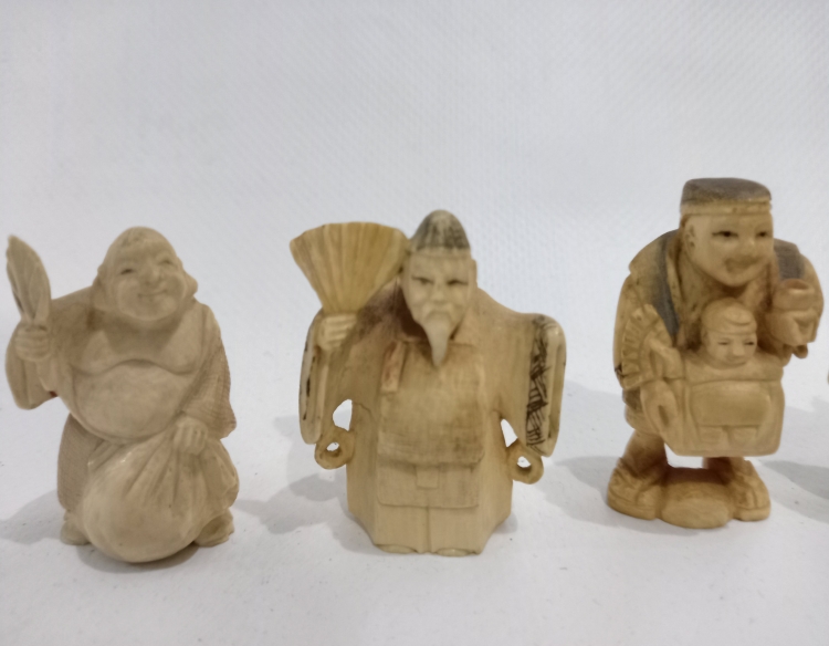 5 Netsuke japones 5 x 3 cms botones cod 31684