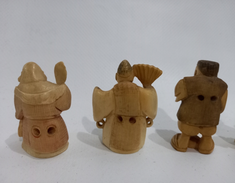 5 Netsuke japones 5 x 3 cms botones cod 31684