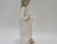 porcelana esmaltada zaphir niña 15 x 8 cm Cod 31690