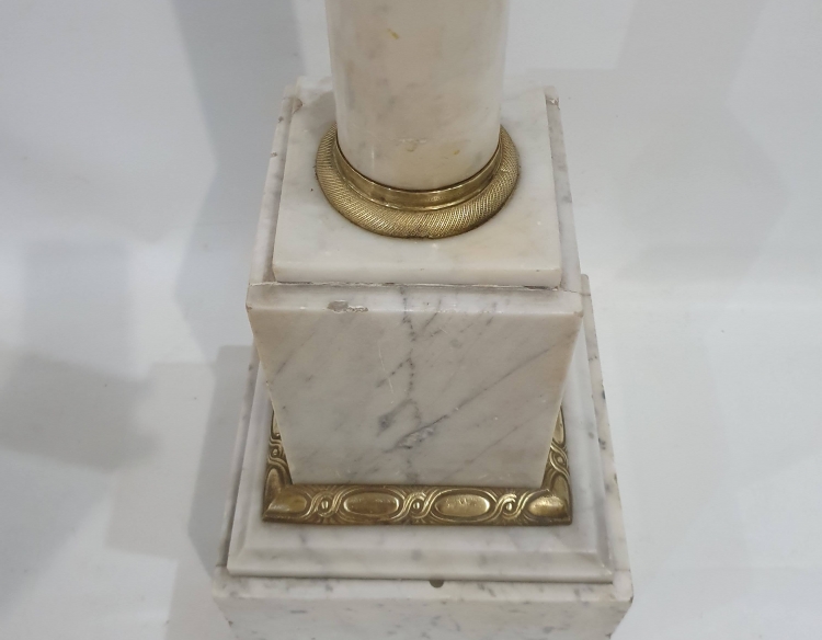 Columna mármol blanco 1,15mt Cod 31743