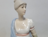 Figura mujer con canasta spain 30 cm Cod 31750