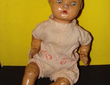 Muñeco antiguo bebé de pasta