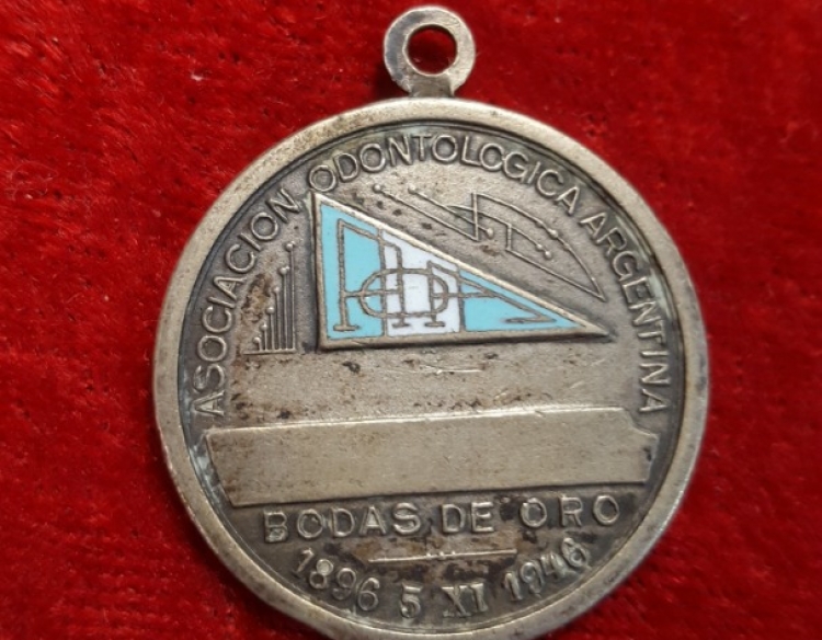 Medalla De Asociación Odontologica 1986 Cod 31902