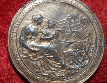 Medalla inq ensc. industrial 1909 Cod 28462