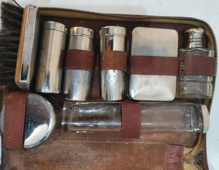 Antiguo Set De Barbería Con Estuche Cod 32080