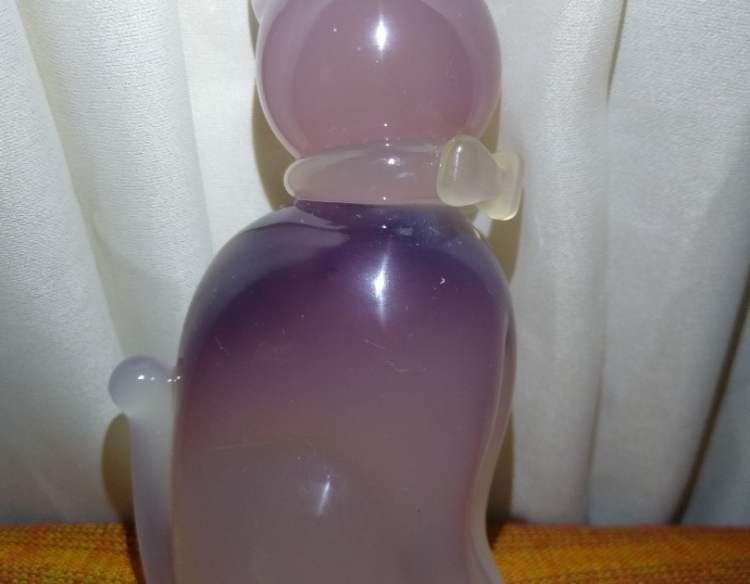 PARA COLECCIONISTAS, ANTIGUO GATO MACISO DEL DISEÑADOR ARCHIMEDE SEGUSO MURANO OPAL PURPLE WHITE ITALIAN (DECADA DEL '50) HECHO A MANO. ES PESADO, 13CM DE ALTURA APROX, EL COLOR ES EN DEGRADE.