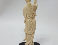 Figura de Marfil-Geisha Cod 32322