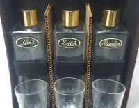 Estuche De Licor 3botellas/vasitos Portatil Cod 32390