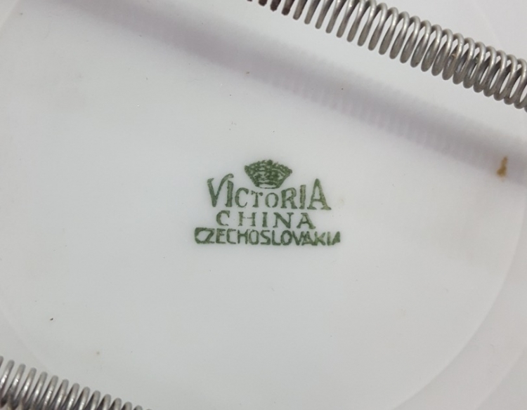 Plato Porcelana Victoria- Motivo Floral Cod 25984