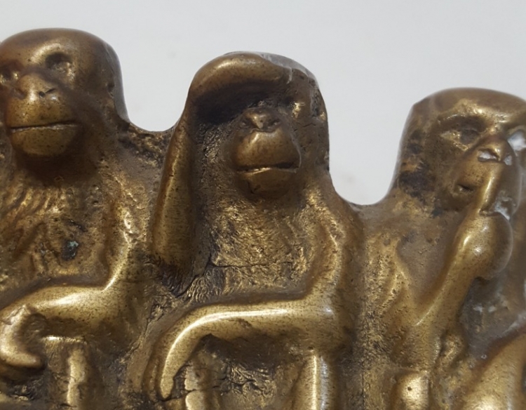 Figura de Bronce "Tres monos Sabios" Cod 32509