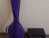 Vendo guitarra tipo bajo eléctrico 