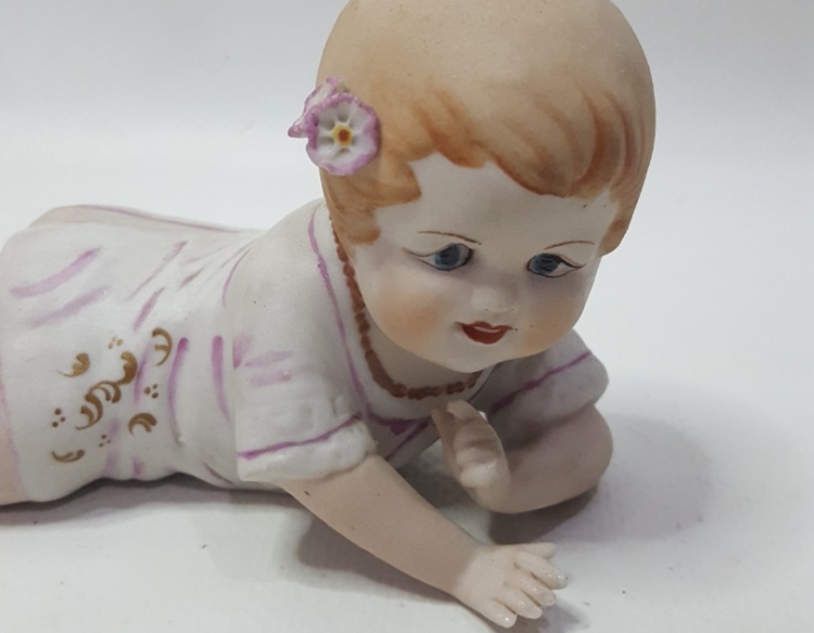 Niña en porcelana Cod 31504