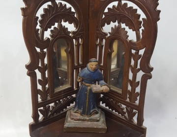 Figura De Sacerdote En Altar Sirca 1820 C 31939