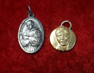 2 Medallas Religiosas Cod 32609
