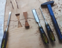 Mesa/escritorio rústico de cedro azul