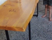 Mesa/escritorio rústico de cedro azul