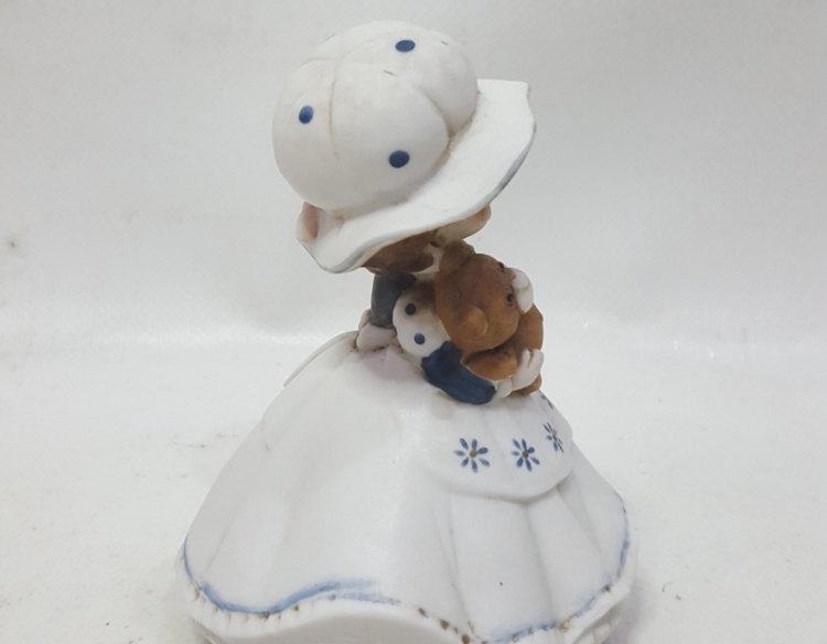 Muñequita De Porcelana Musical Cod 32712