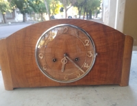 Antiguo Reloj de Mesa Junghans 