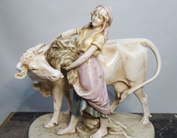 Figura Fayenza Mujer Y Vaca Austriaca Cod 32720