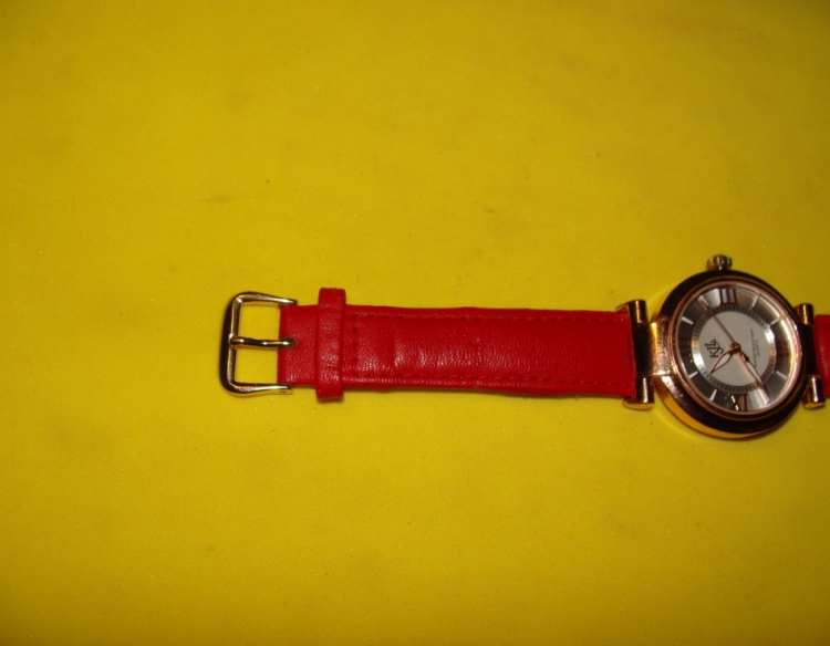 Reloj dama KJL (Kenneth Jay Lane) color oro rojo en Rosario