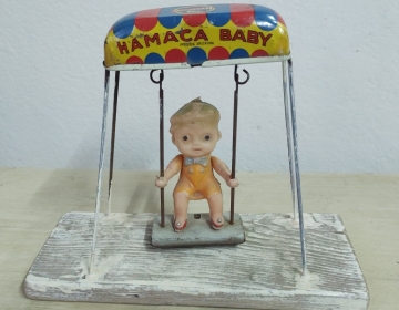 Antiguo Juguete Hamaca Baby Halcon vispa