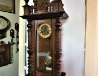 Antiguo Reloj Junghans A Péndulo Con Sonería De Hora Y Media