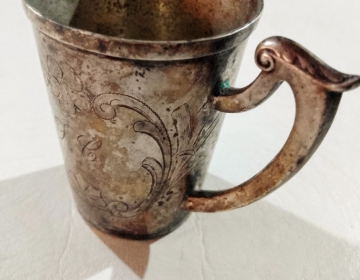 Vaso antiguo de plata más de 100 años
