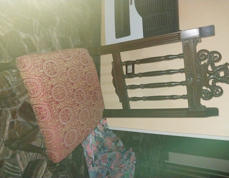 Muebles estilo español mesa modular y sillas