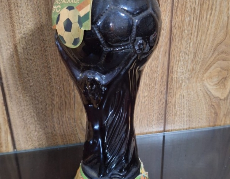 Botella de vino del mundial Italia 90