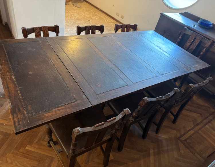 Juego de mesa y sillas 