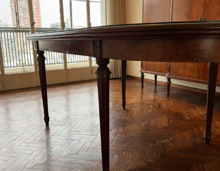 Vendo mesa de estilo