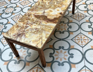 Mesa ratona de marmol