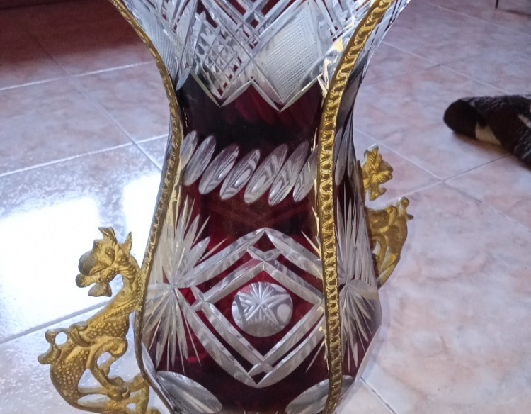 Vendo jarrón bronce cristal tallado edición dragones