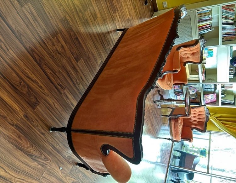 Sillones LUIS XVI 3 piezas. Tapizado a nuevo, color Damasco.