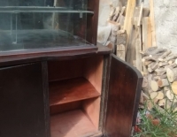 Mueble aparador con cristalero