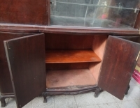 Mueble aparador con cristalero