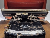 Máquina de escribir Gunka 5 