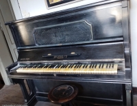 piano marca Schmitt