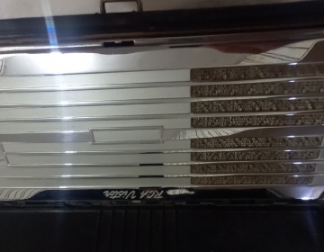 Radio RCA VALVULAR primera portátil a pilas