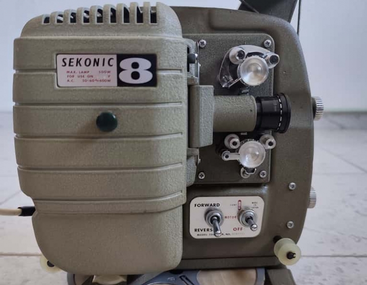 Proyector Vintage Sekonic 8 modelo 30C (ANDANDO PERFECTAMENTE)